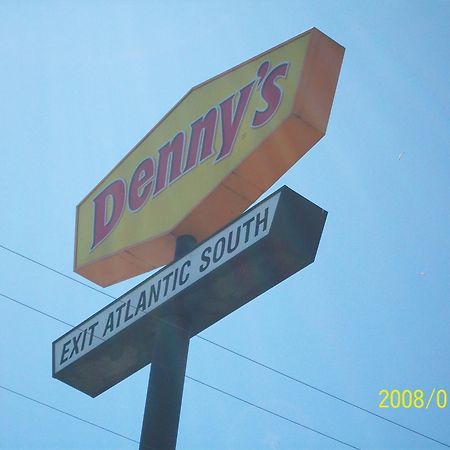 Rodeway Inn Commerce - Los Angeles Екстер'єр фото