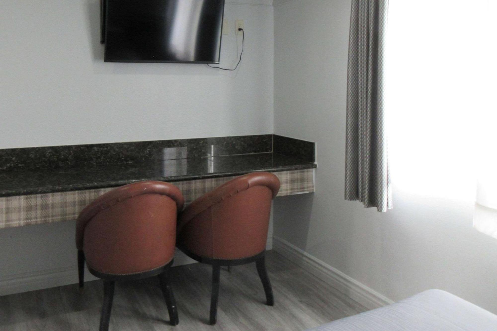 Rodeway Inn Commerce - Los Angeles Екстер'єр фото